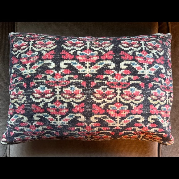 POTTERY BARN Britta Print Cotton Velvet Lumbar Pillow 14x20 - Set of 2 - Picture 4 of 14